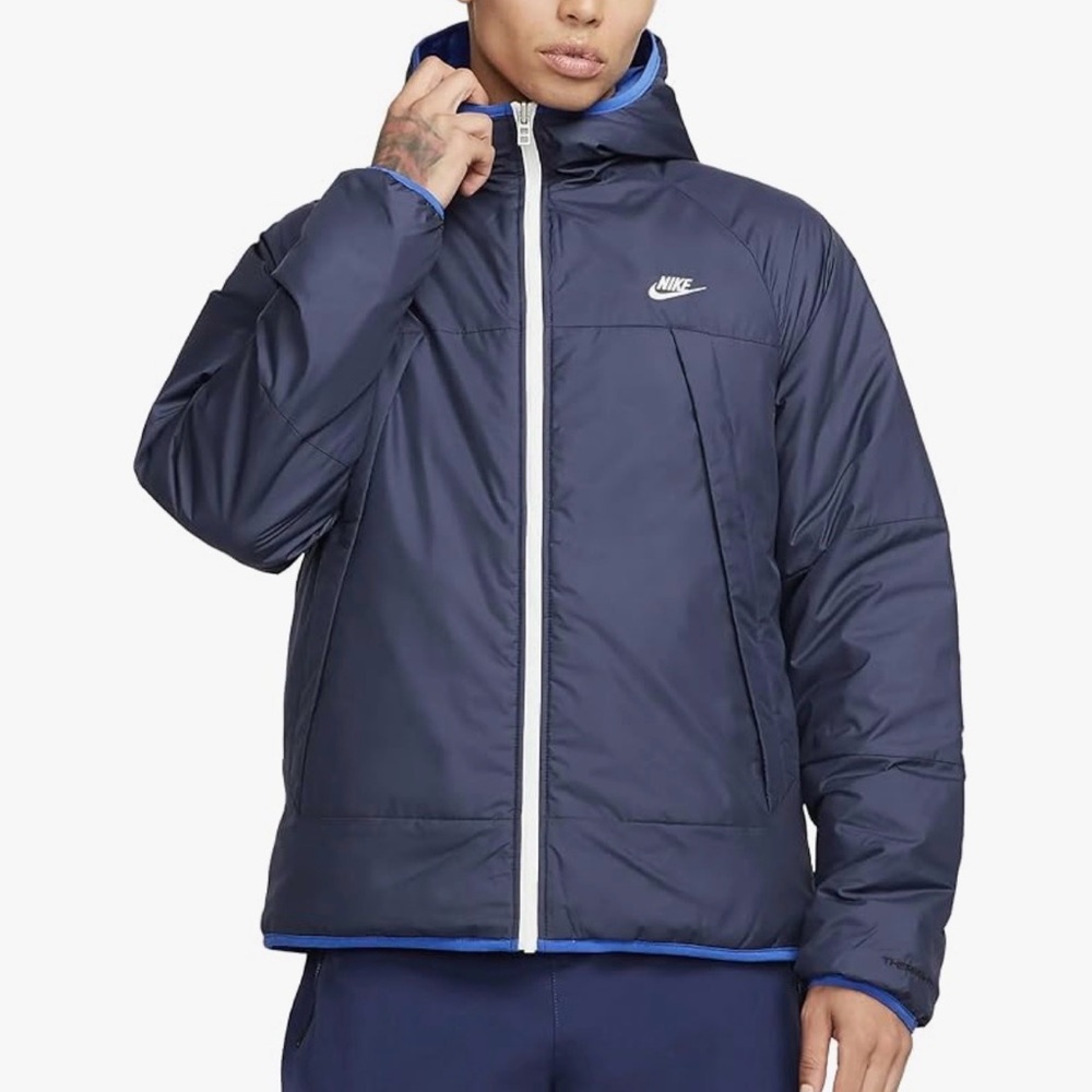 Nike Sportswear Therma-FIT Legacy reversible hooded jacket